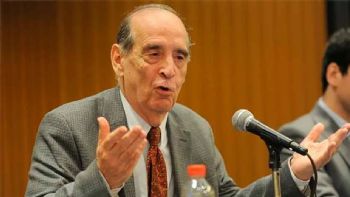 Arriazu dijo que las medidas cambiarias generan incertidumbre