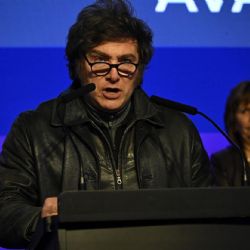 Alerta para Milei: su imagen positiva se desploma