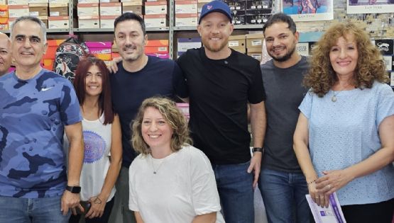 Luis Petri caminó Luján con Allasino y agitó el "mercado" electoral