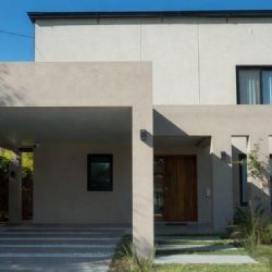 La Justicia pone foco en las refacciones de la casa de Manuel Adorni 