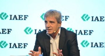 Caputo anunció la inversión centrada en la IA: reclutaría entre 100 y 150 ingenieros