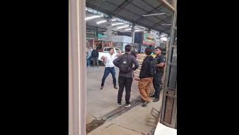 Un exdiputado nacional a los gritos en la feria de Guaymallén