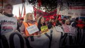 Foto ilustrativa de la nota titulada: La CGT y las dos CTA marcharon junto a los jubilados 