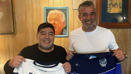 Desde Maradona hasta Russo: los DTs que fallecieron en plenas funciones