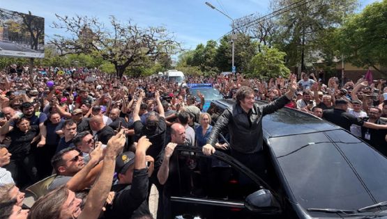Milei retoma la campaña electoral con actos en Buenos Aires y en el interior