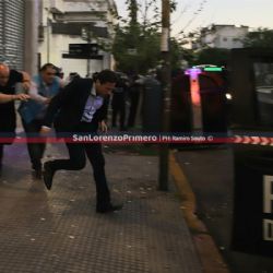 Marcelo Moretti volvió a la sede de San Lorenzo y debió huir en un patrullero