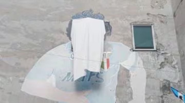 A modo de protesta, taparon el mítico mural de Maradona en Nápoles