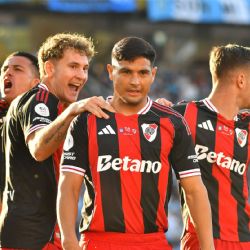 Gol de Maxi Salas, River se recuperó ante Racing y enfrentará a la Lepra
