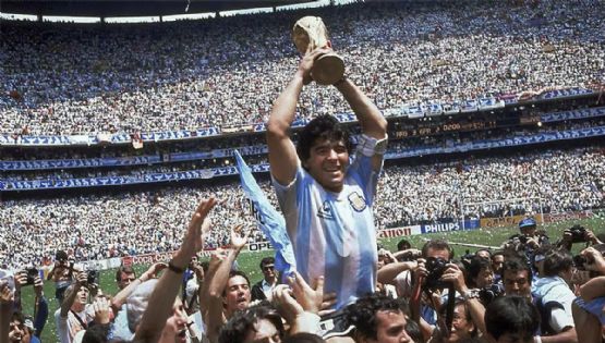 Falleció Roberto Cejas: el hombre que llevó en andas a Maradona en México 1986