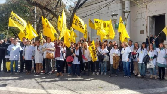 Ampros busca declarar inconstitucional el nuevo Estatuto del Empleado Público