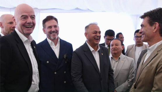 Gianni Infantino prometió llevar un Mundial a Bolivia