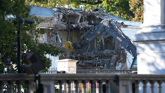 Demuelen parte de la Casa Blanca para construir el salón de baile de Trump