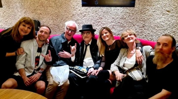 Charly García cumplió 74 años y sus fans lo celebraron a lo grande