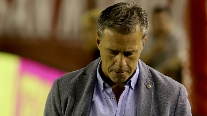 Al final, Lucas Pusineri sigue en Atlético Tucumán en una semana de caos