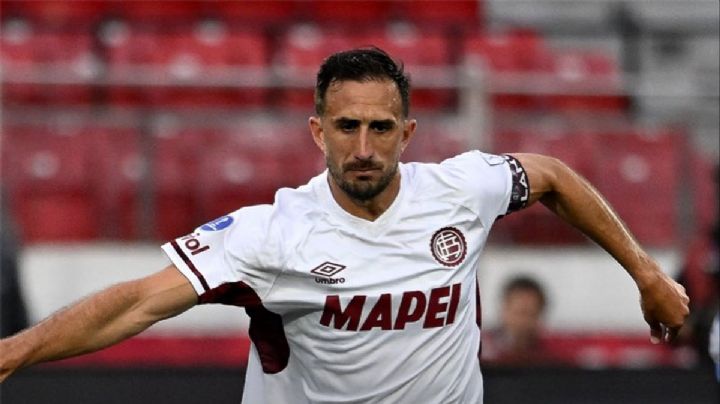 Izquierdoz tras el empate de Lanús: "El árbitro me decía, le voy a cobrar un penal al 30"