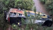 Foto ilustrativa de la nota titulada: Terrible tragedia en Misiones al caer un colectivo a un arroyo