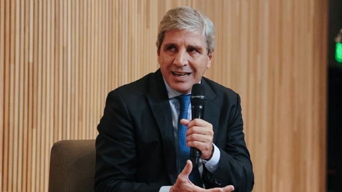 Plan económico inalterable: Luis Caputo prometió continuidad