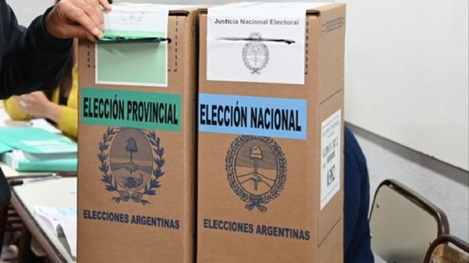 Cerraron las escuelas y la UCR prepara el festejo libertario