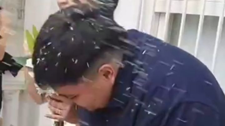 Le tiraron arroz a la salida del registro civil y terminó en urgencias