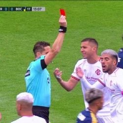 Lamolina, suspendido por echar a Tapia, el hijo de Tapia, en el "estadio" Tapia