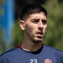 San Lorenzo recibe a su vecino del patio de atrás, Deportivo Riestra, en clima tenso
