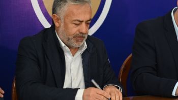 Cornejo denunció una operación en su contra con un video 