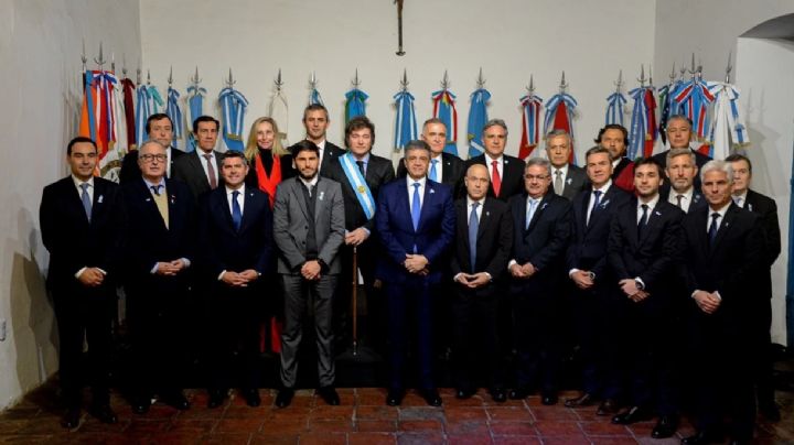 Milei le presenta a los gobernadores aliados las reformas laboral e impositiva 