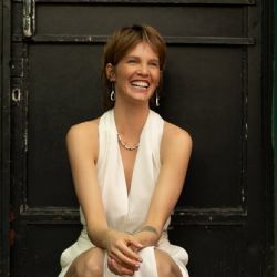 Experiencia religiosa: Liz Solari dijo que vio a “Jesús sentado en mi mesa”