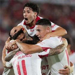 Unión le dio otro golpe de nocaut a Newell’s y es líder por ahora