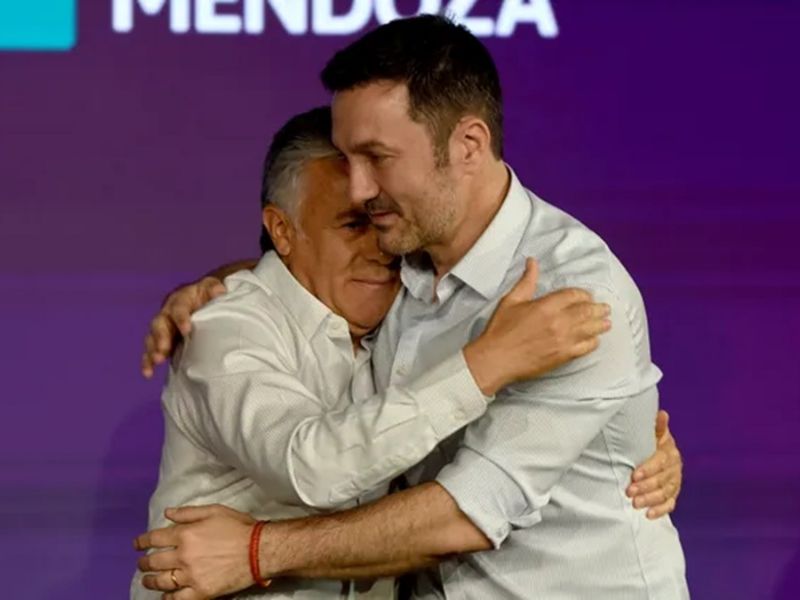 Los petristas, por ahora, no harán bloque propio y siguen discutiendo el tema