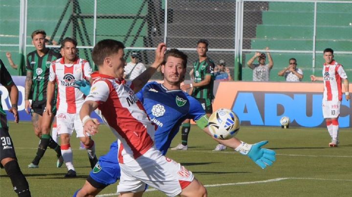 San Martín de San Juan se complicó al igualar con Instituto