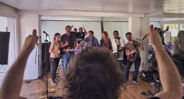 Milei ensayó las canciones que interpretará con “la banda presidencial”