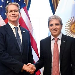 Se esperan anuncios sobre el paquete financiero de Trump mañana cuando vuelva Caputo