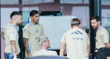 Con Messi y De Paul, la Selección argentina inició su concentración