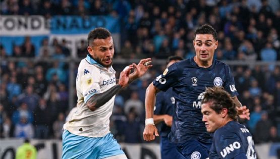 Independiente Rivadavia mereció más ante Racing en Avellaneda