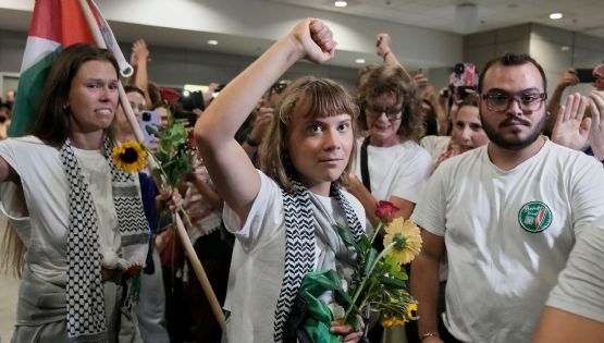 Greta Thunberg llegó a Atenas junto con otros miembros de la flotilla