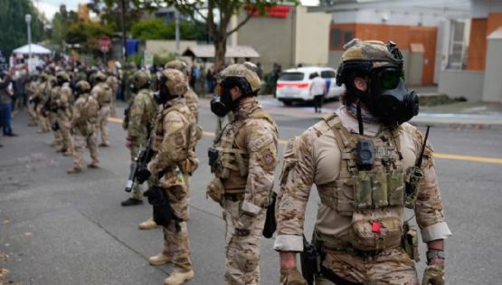 Las ciudades demócratas se rebelan contra los intentos de Trump de controlarlas con tropas