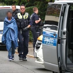 Apuñalaron a una alcaldesa alemana y quedó detenido su hijo adoptivo de 15 años