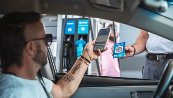 Desde hoy se puede pagar la nafta en dólares