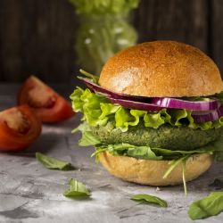 Europa prohibió el término “hamburguesa vegana”