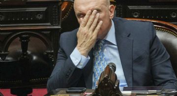 José Luis Espert pidió licencia en Diputados