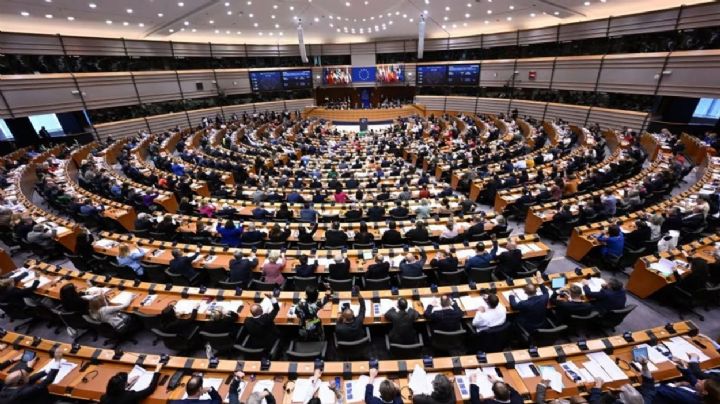 El Parlamento Europeo endurece su la política migratoria