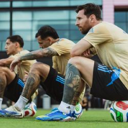 Así fue el minuto de silencio de la Selección argentina por Russo