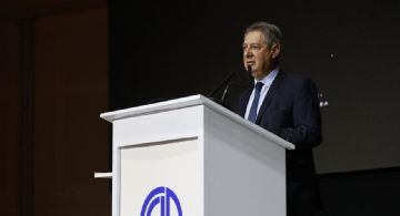 Félix contra Milei y Cornejo: "Transformaron un evento tradicional en un acto político"