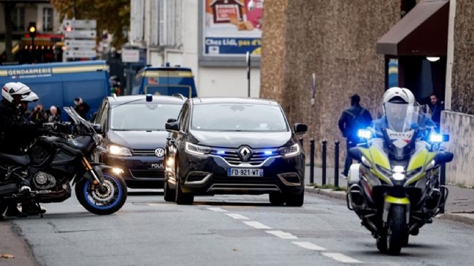 Tras 20 días en la cárcel, Sarkozy salió de prisión y quedó en libertad condicional en su casa