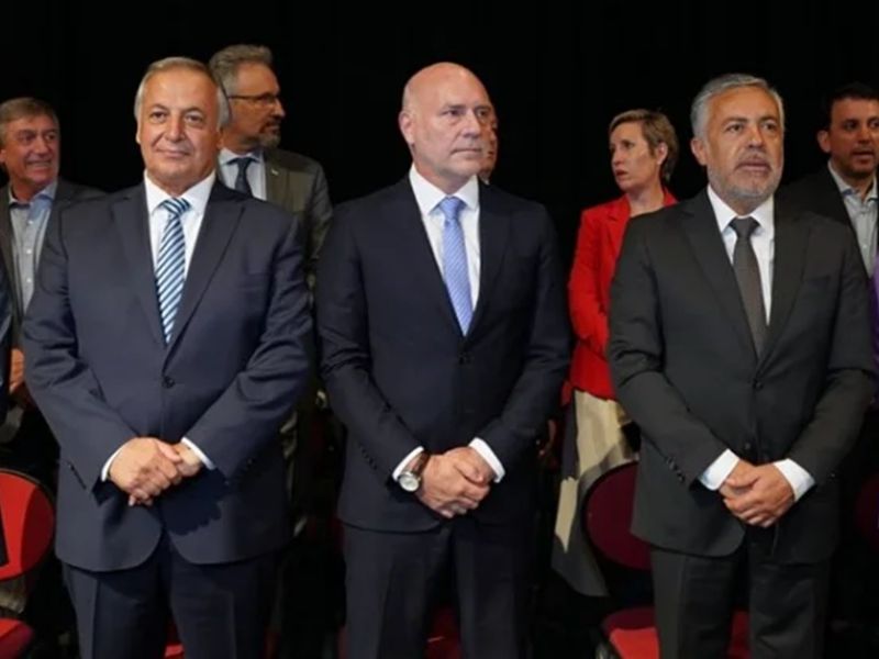 Especialistas advierten sobre el momento crítico que atraviesa la institucionalidad