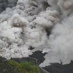 Alerta máxima en Indonesia por la erupción del volcán Semeru