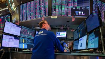 El riesgo país superó los 500 puntos y las acciones cayeron hasta 32%