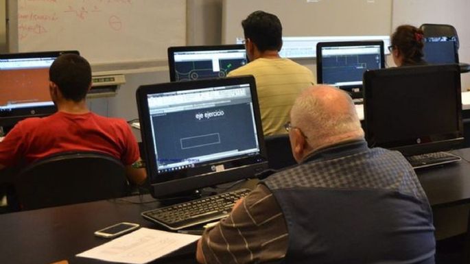 Mendoza realizó una evaluación de desempeño docente en el Nivel Superior