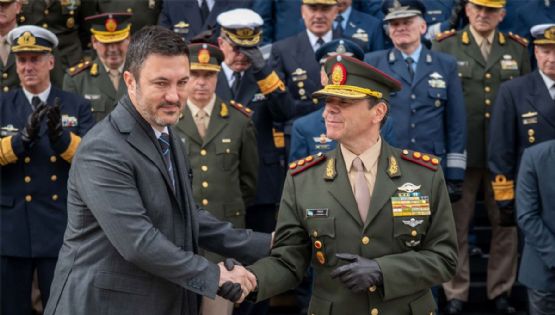 Presti: “Las Fuerzas Armadas deben estar a la altura del nuevo rol protagónico del país”